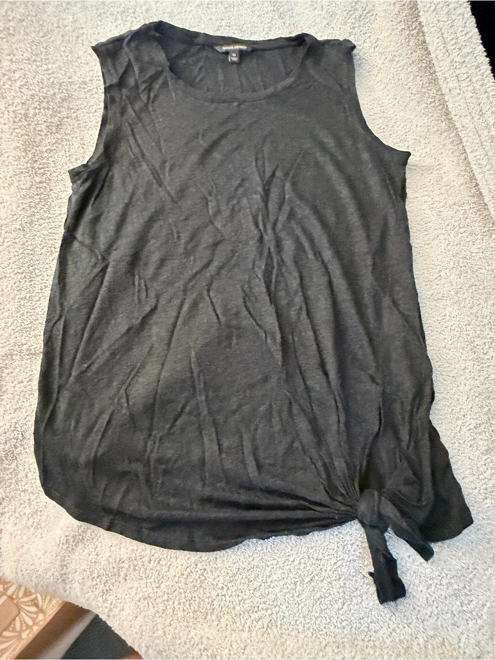 Black Sleeveless Tie-Hem Tank Top - Women banana republic size m